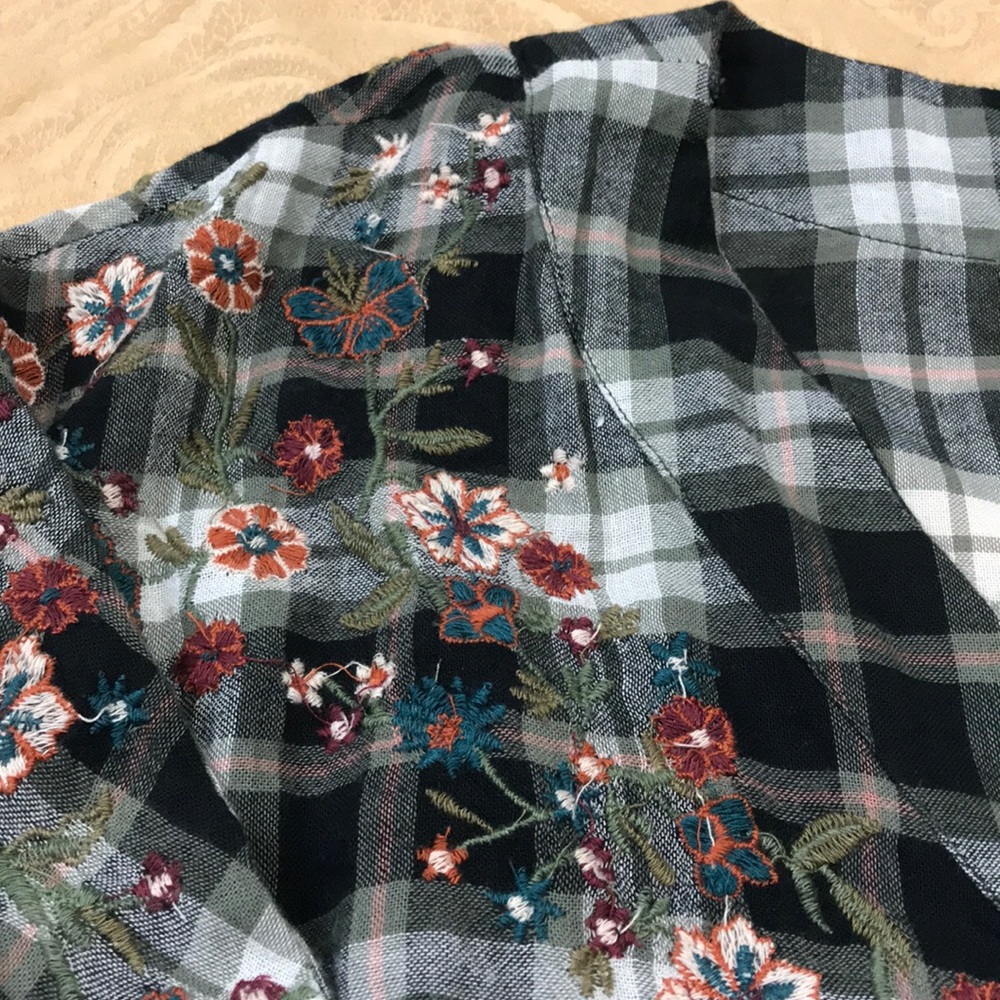 Zara Trafaluc Collection plaid embroidered top - Picture 5 of 8